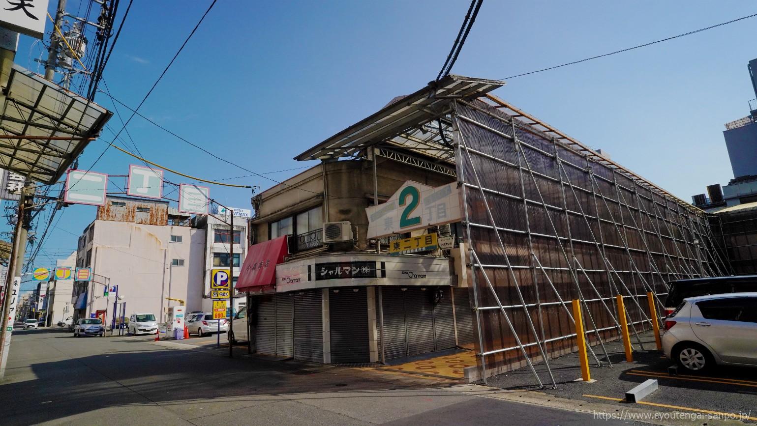 入り口正面付近の風景