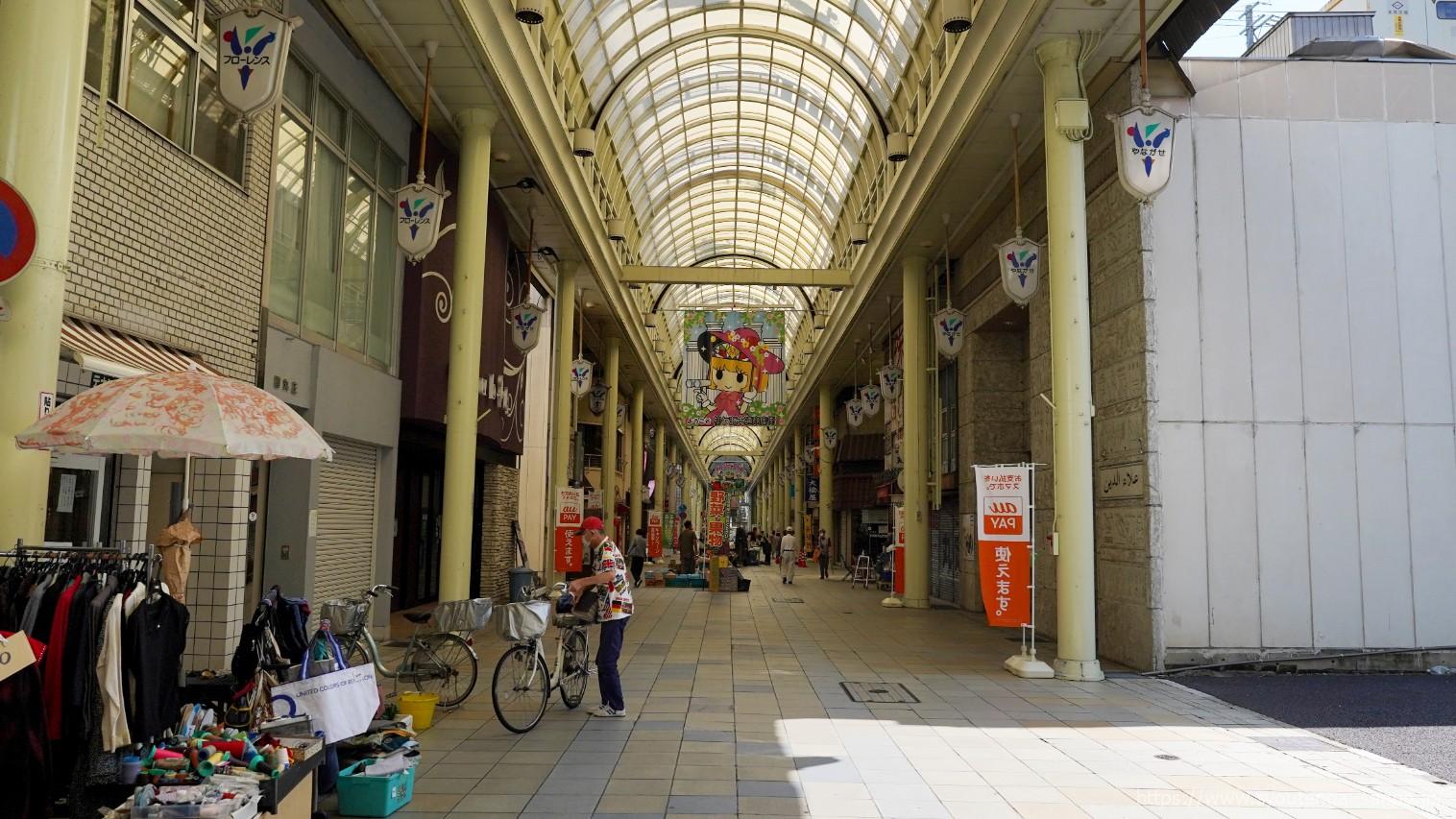 柳ヶ瀬本通商店街の風景
