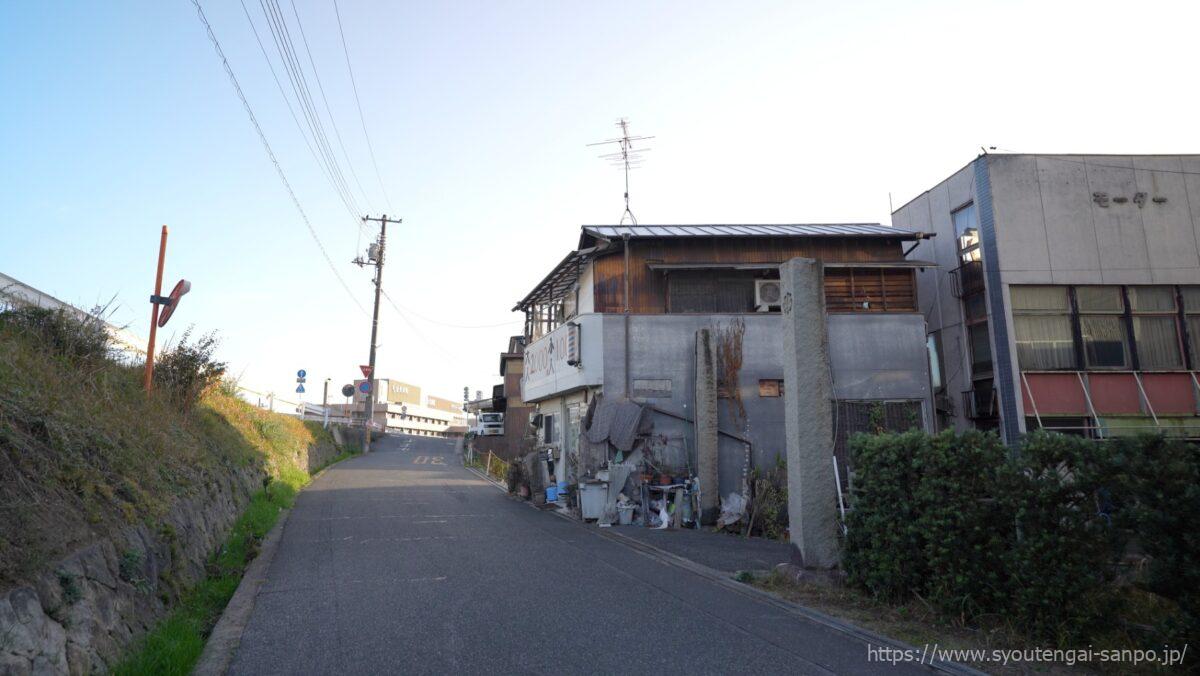 サブロードへの道