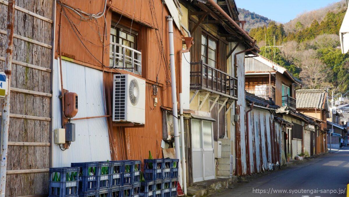 商店街脇の風景03