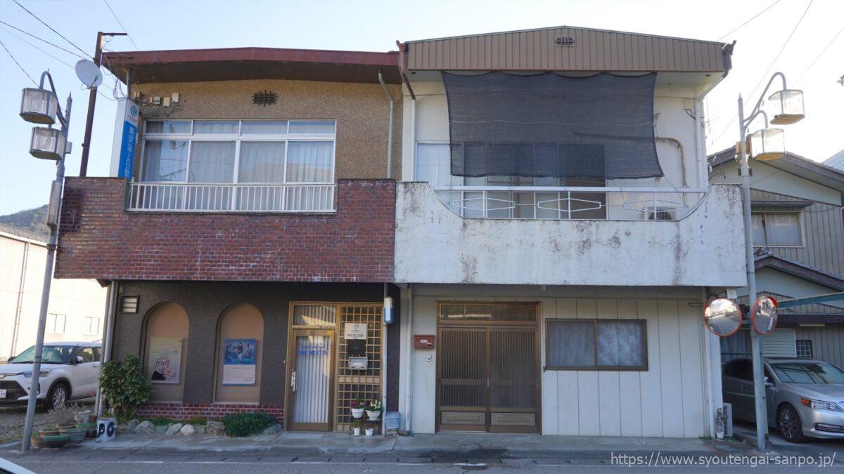 中央商店街の建物