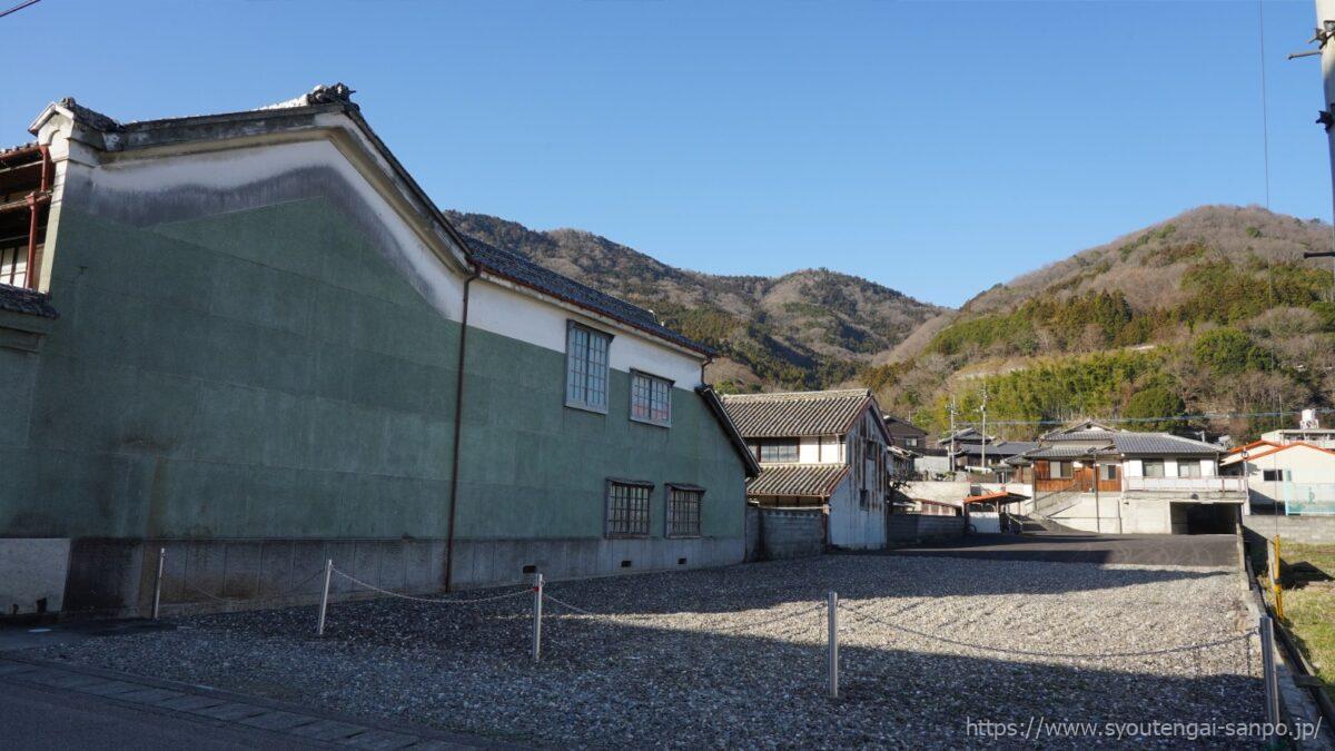 福田商店横の風景