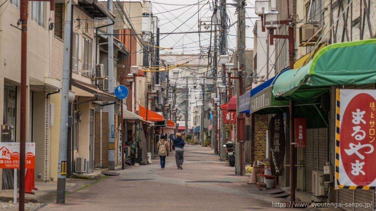 奉還町付近の商店街