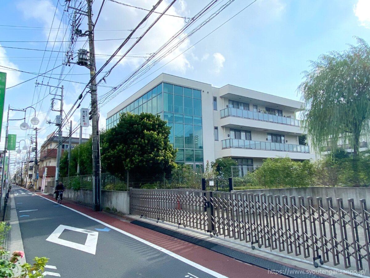 御成橋通り商成会の風景