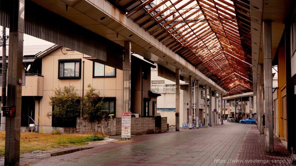 ぴらーど浜町商店街の風景02