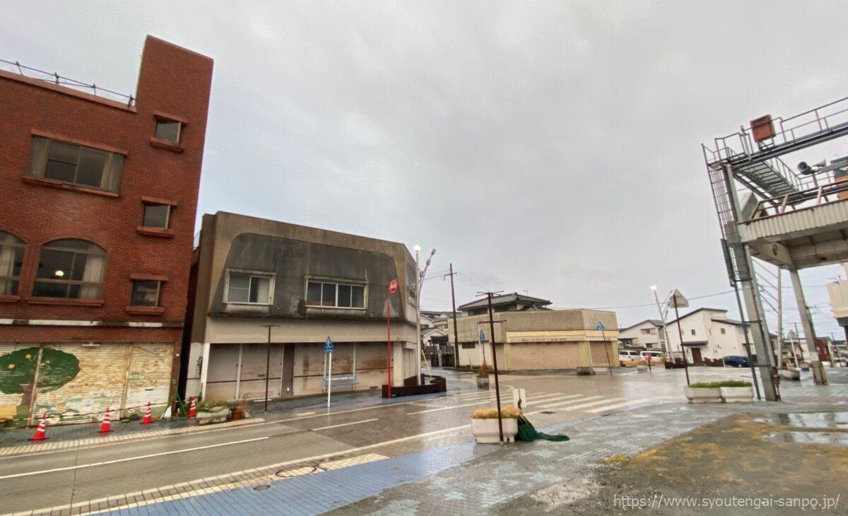 アーケード外風景03