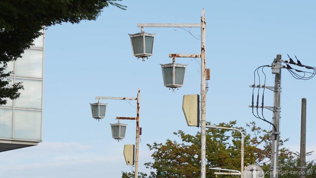 上吉田駅前商店街の街路灯02