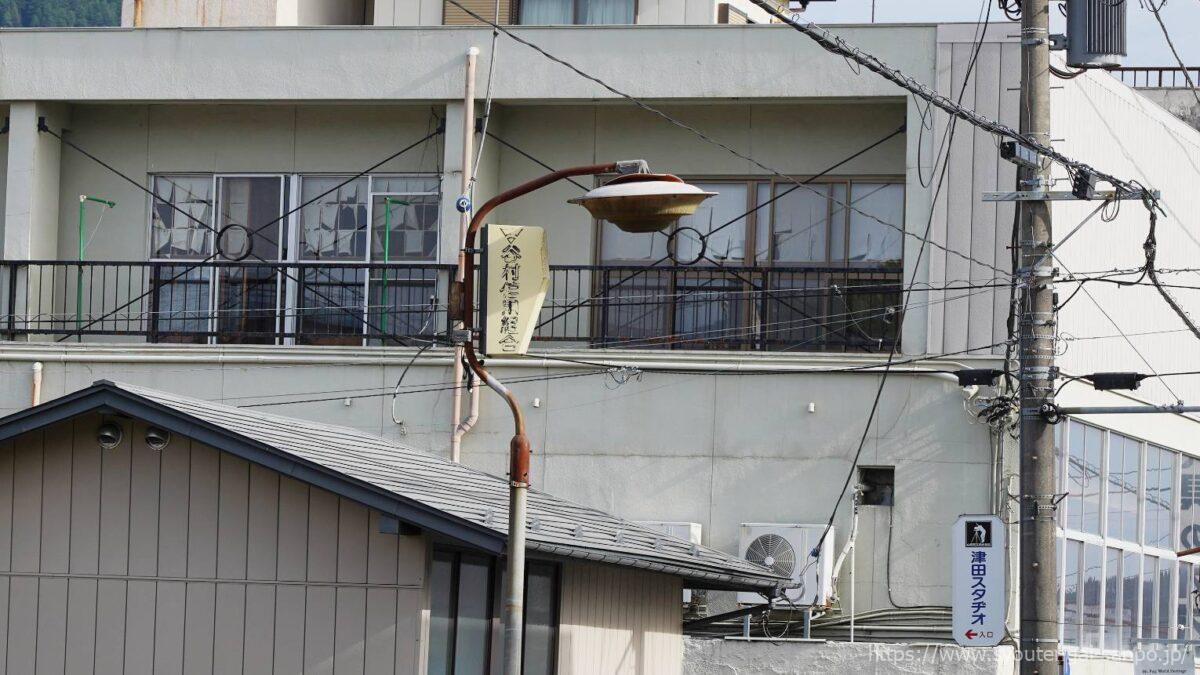 中央通り商店街の街路灯02
