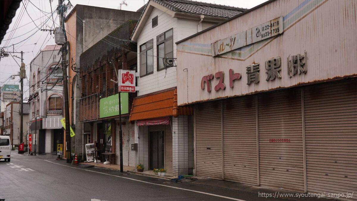 アーケード外の風景03