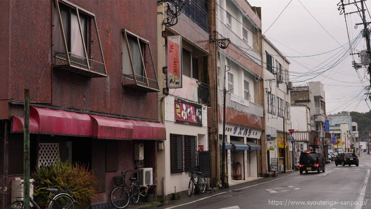 アーケード外の風景02