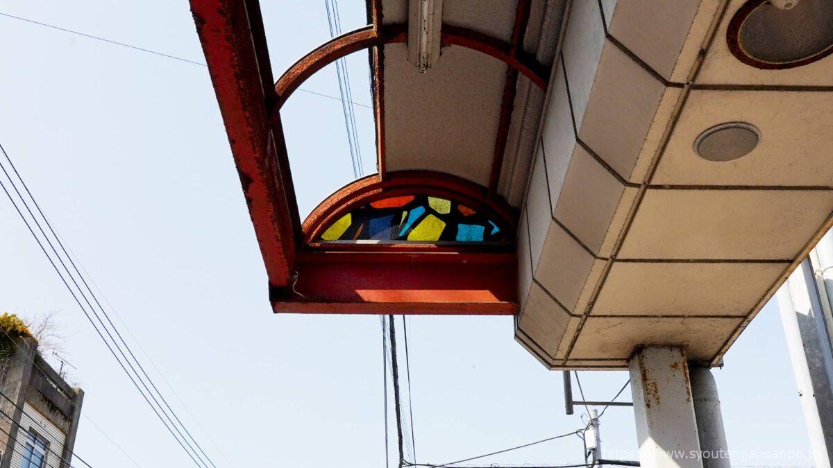 歩道アーケードの装飾