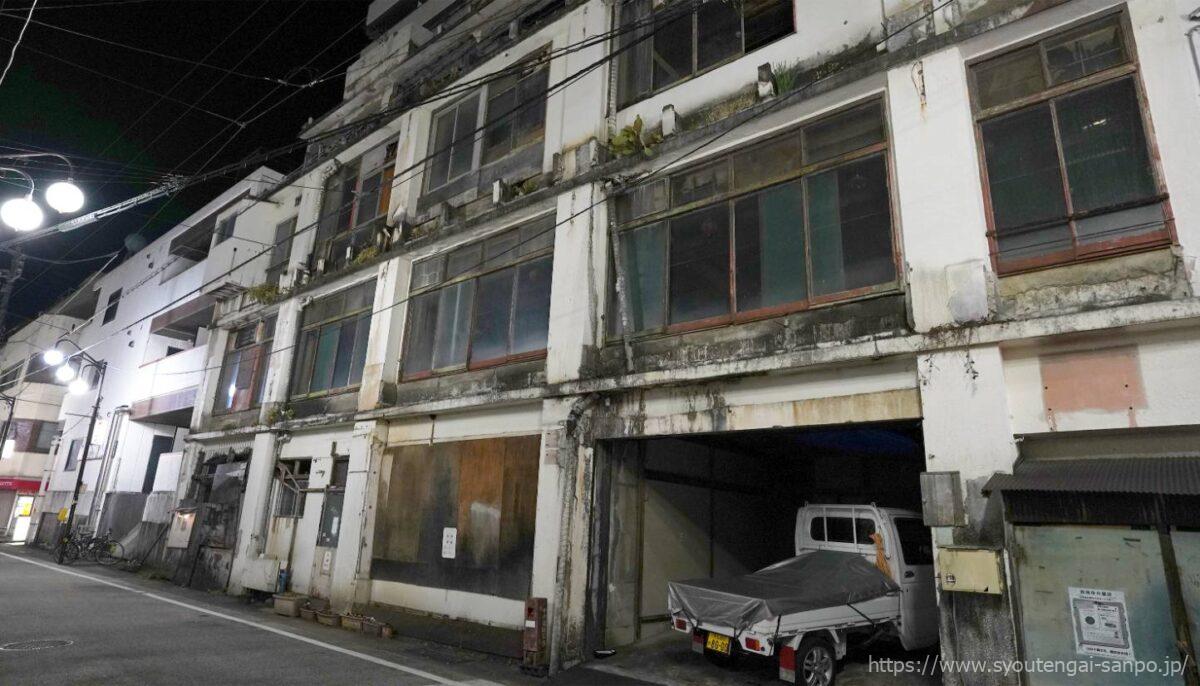 なぎさ中通り商店街の夜の風景03