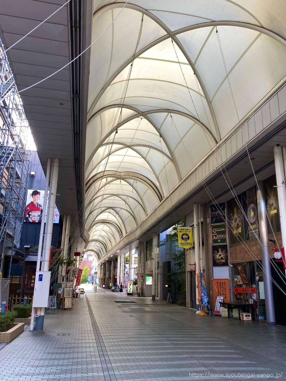 アーケード内風景04