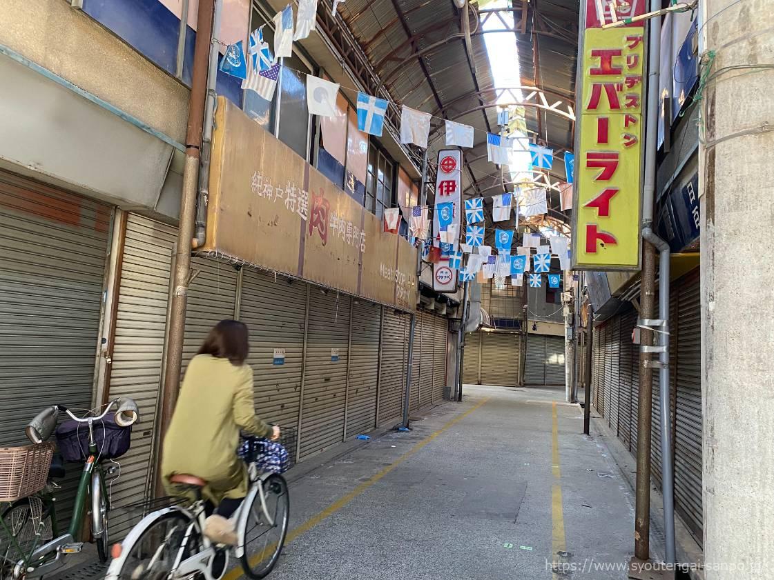 アーケード内風景06