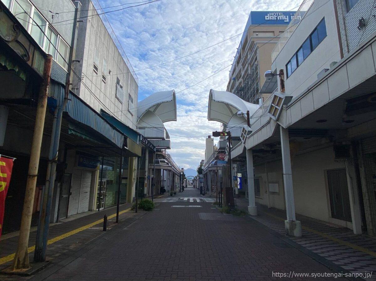 ベルメ桜町通り商店街の商店街風景