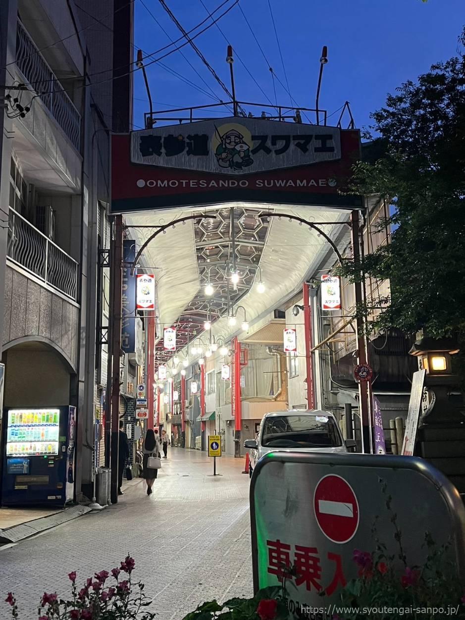 表参道スワマエの夜の風景03