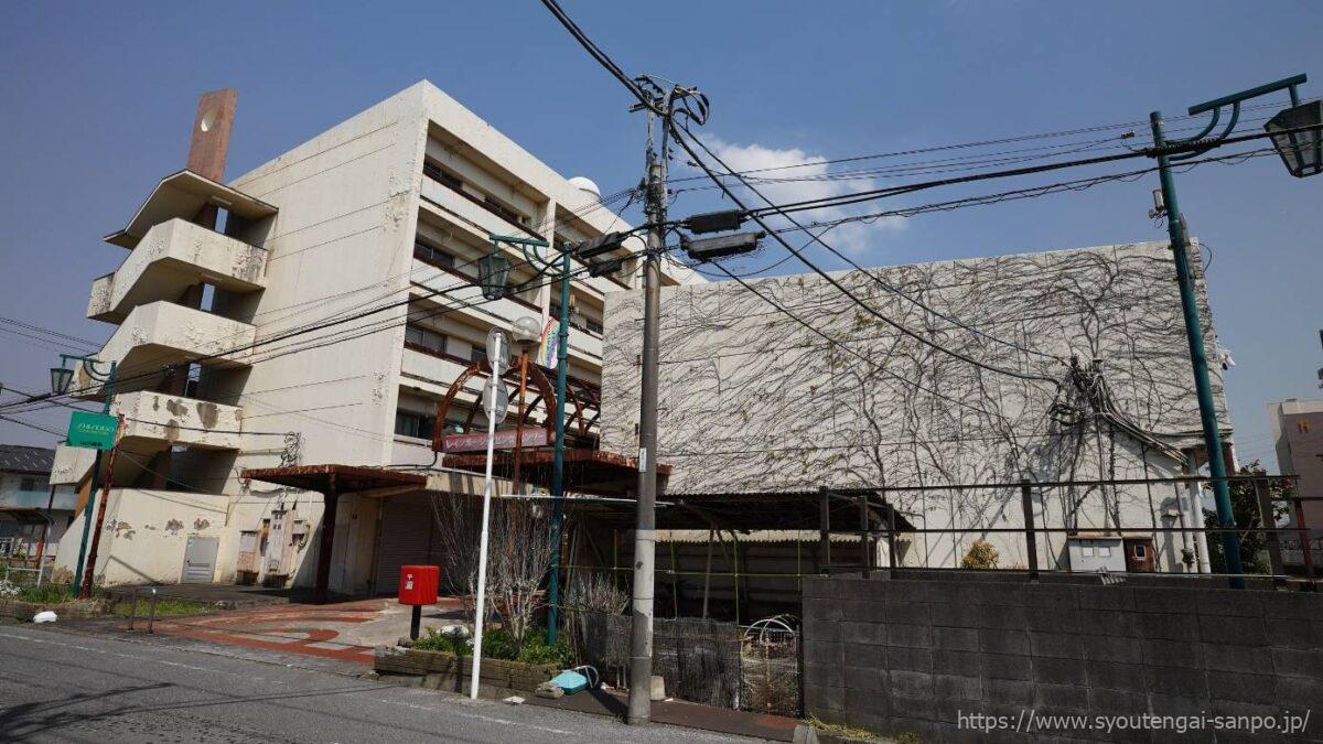 周辺道路から見た外観01