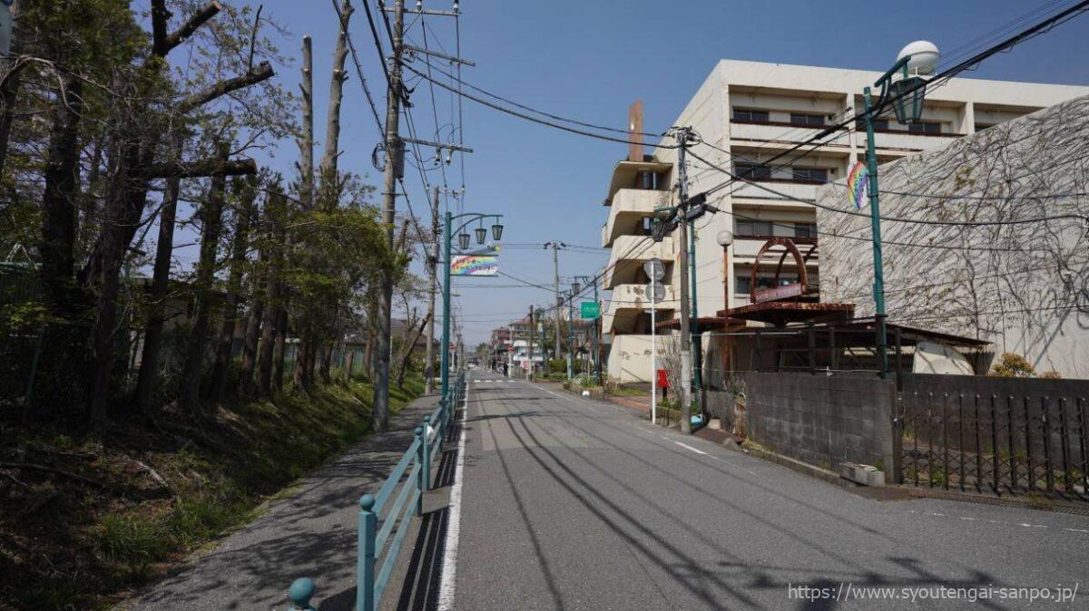 周辺道路の遠景